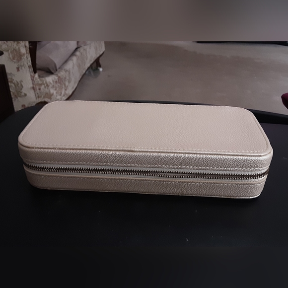 New Rectangular Jewellery Box - Picture 3 of 10